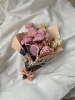 毛糸で編んだピンクブーケ　花束