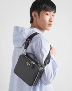 入手困難◆PRADA◆サフィアーノレザー クロスボディバッグ 人気 入手困難◇PRADA◇サフィアーノレザー クロスボディバッグ 人気