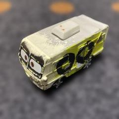 カーズトミカ　アーヴィー　新品未開封　未使用　廃盤カーズ　ミニカー　希少 トミカ カーズ アーヴィー 廃盤 - メルカリ