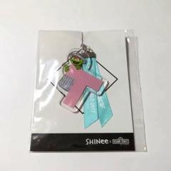 【新品未使用】SHINee コラボ　セサミストリート　レア　パーカー＆タオル 新品未使用】SHINee コラボ セサミストリート レア パーカー