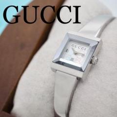207 GUCCI レディース　時計　スクエア カットガラス シェル　バングル