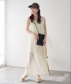 カスタネ　ワッシャーシフォン無地ノースリワンピース　サイズ0