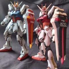 ストライク ガンダム ストライクルージュ 1/100 MG 完成品セットのサムネイル