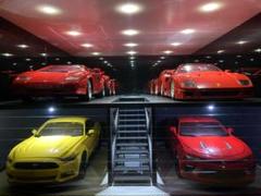 ミニカー専用ジオラマ：1/18 ショールーム＆ガレージⅠ／デザイン階段仕様！ ミニカー専用ジオラマ：1/18 ショールーム＆ガレージⅠ（2階建