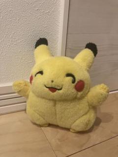 ポケモン　TOMY製　ピカチュウ　ぬいぐるみ　にっこり　ばんざい ピカチュウ ぬいぐるみ TOMY 初期 初代にっこり バンザイ