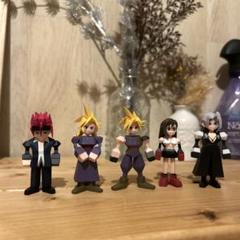 FF7 ポリゴンフィギュア 5体セット FF7 ポリゴンフィギュア 5体セット - メルカリ