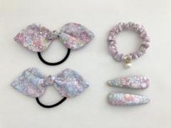 116)ハンドメイド　リバティ　5個　リボンヘアゴムなど　キラキラミシェル