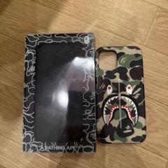 A BATHING APE カモフラージュ シャークケース