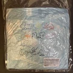 ≠ME ノイミー 一番くじ ラストワン賞 刺繍ビッククッション ≠ME くじ ノイミー LAST賞 ラスト 刺繍 BIG クッション - メルカリ