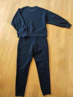 ユニクロ　+Ｊドライスウェット　シャツ＆パンツ　黒M