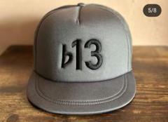 FLAT THIRTEEN Short-brimmed cap キャップ 新品 FLAT THIRTEEN 'CAP'キャップ グレー灰 b13 ♭13 フラット