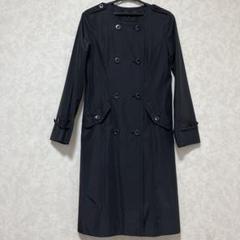 【きれいめファッション51選】上品さと清潔感をキープし MATELIA マテリア 光沢 トレンチコート ブラックフリル ジャケット・アウター
