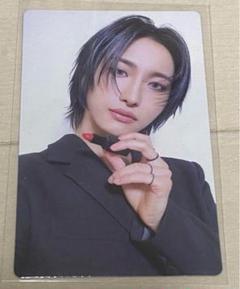 ATEEZ US hello82 特典トレカ kiss ソンファ 絶品】 US ATEEZ hello82 メルカリ - ソンファ kiss 特典トレカ