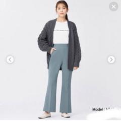 ジーユー　GUストレッチフレアパンツ　グレー　S