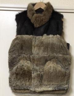 《新品。MIHARAYASUHIRO✴︎ラビットファー　ダウンベスト 美品ミハラヤスヒロラビットファーダウンベスト46