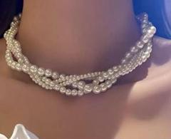 ホワイトパール ネックレス　多層 結婚式に　オシャレに　プレゼントにも