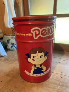 アンティーク　ペコちゃん缶
