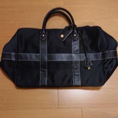 ユリエニタニボストンバッグ