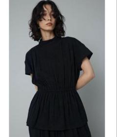 ヘリンドットサイ　ボンディング　フレア　トップス　黒 HeRIN.CYE｜ヘリンドットサイのTシャツ/カットソー通販 - ZOZOTOWN