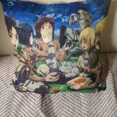 【非売品】進撃の巨人 オリジナルクッション 【限定100個】 非売品】進撃の巨人 オリジナルクッション 【限定100個】