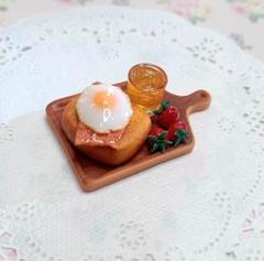 Myaa Sweetsベーコンエッグトーストキーホルダーフェイクフード