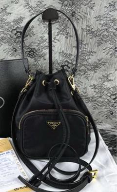 PRADA ブラック ナイロン ショルダーバッグ