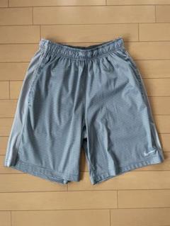 NIKE ナイキ　ハーフパンツ　短パン　バスパン　Mサイズ