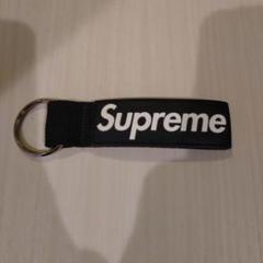 リ*様 Supreme キーホルダー・キーリング 黒のサムネイル