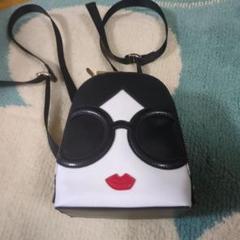 Alice & Olivia ユニークな顔デザインバックパック Alice & Olivia ユニークな顔デザインバックパック