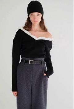 CLANE 完売商品　2WAY FRILL V NECK KNIT TOPS CLANE（クラネ）の「CLANE/クラネ/2WAY FRILL V NECK KNIT TOPS