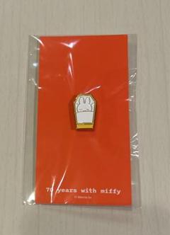 ミッフィー展 70周年　限定　miffy ピンバッジ 棺桶 おばあちゃん ピンズ