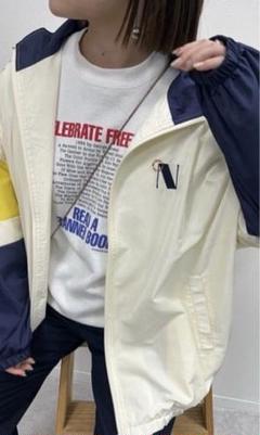 nemne store ねんね 配色ジップアップナイロンブルゾンのサムネイル