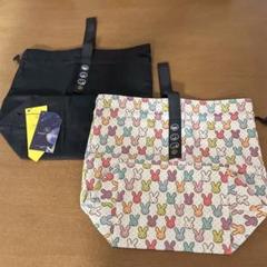 ●ランチバッグ，お弁当袋，巾着バッグ　M, ブラック　ウサギ柄