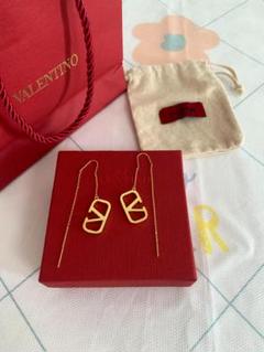 【匿名配送】VALENTINO  片耳　ピアス　❤︎ 極美品☆VALENTINO ハート型パールピアス 超希少! - メルカリ