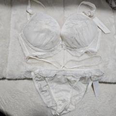 LOVERAN ハート型ドット柄ブラジャー　F65 即購入禁止✖︎ LOVE MEブラが大人気です！｜アンテシュクレ｜ショップブログ
