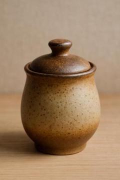 【誠実】 ― 手作り陶器シュガーポット マットスぺックル仕上げ5427 メルカリ - 工芸品