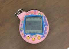 たまごっち プラス いえー！ファミリーイロイロ！　ピンク Amazon | たまごっちプラス いえー ファミリーイロイロ ふぁみ