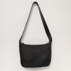 【良品】MaxMara ハンドバッグ ミニボストンバッグ ターンロック ホワイト 良品】MaxMara ハンドバッグ ミニボストンバッグ ターンロック
