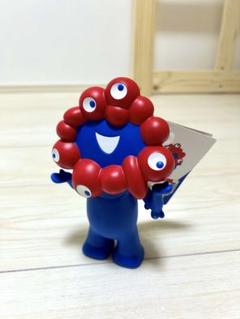(新品美品)会場完売ミャクミャクソフビちょきんばこ 大阪・関西万博〉ミャクミャクソフビちょきんばこ | ヘソ