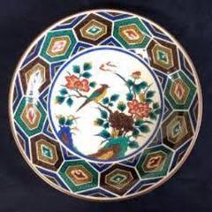 最終価格 九谷焼き 角福 飾り皿 大皿 色絵花鳥 黄地花鳥 牡丹 31㎝ 最終価格 九谷焼き 角福 飾り皿 大皿 色絵花鳥 黄地花鳥 牡丹 31