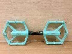 ◆Bianchi ビアンキのフラットペダル新品チェレステ BIANCHI ( ビアンキ ) フラットペダル フラットペダルA