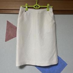 [新品]レオナール　　白タイトスカート 楽天市場】【 装いを格上げする華やぎスカート 】スカラップ