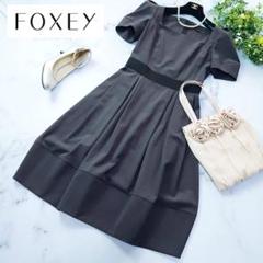フォクシー 清楚なパフスリーブ ワンピース 38 フォクシー 清楚なパフスリーブ ワンピース 38