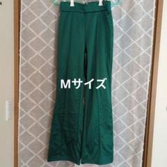 フレアパンツ　М　グリーンのサムネイル