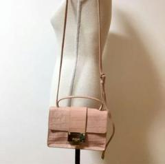 【美品】ジミーチュウ型押し ★2wayバッグ★サーモンピンク 美品】ジミーチュウ型押し ☆2wayバッグ☆サーモンピンク - メルカリ