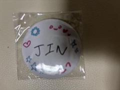 RUNSEOKJIN ジン ギター　キーホルダー　カカプセルトイ　バッジ BTS ジン JIN カプセルトイ 缶バッジ RUNSEOKJIN - メルカリ