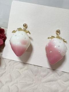 大きないちごピアス4