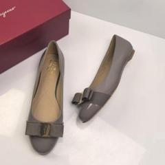 【新品】Ferragamo フェラガモ バレエシューズ グレー フラットシューズ shinfulife-otherlife_sfmf01