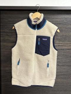 【Patagonia 】フリース ベスト Lサイズ クリーム/ネイビー Patagonia フリースベスト XS クリーム/ネイビー - メルカリ