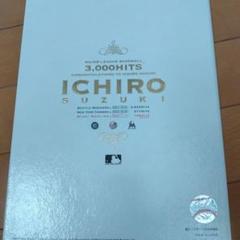 イチローの3000本安打の記念アルバム。神戸の郵便局が作ったものです。 イチローの3000本安打の記念アルバム。神戸の郵便局が作ったもの
